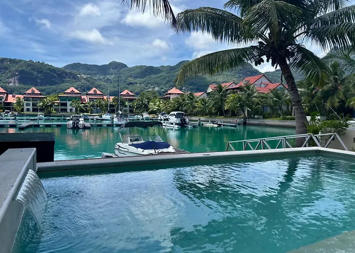 Pearl Horizon Villas Eden Island